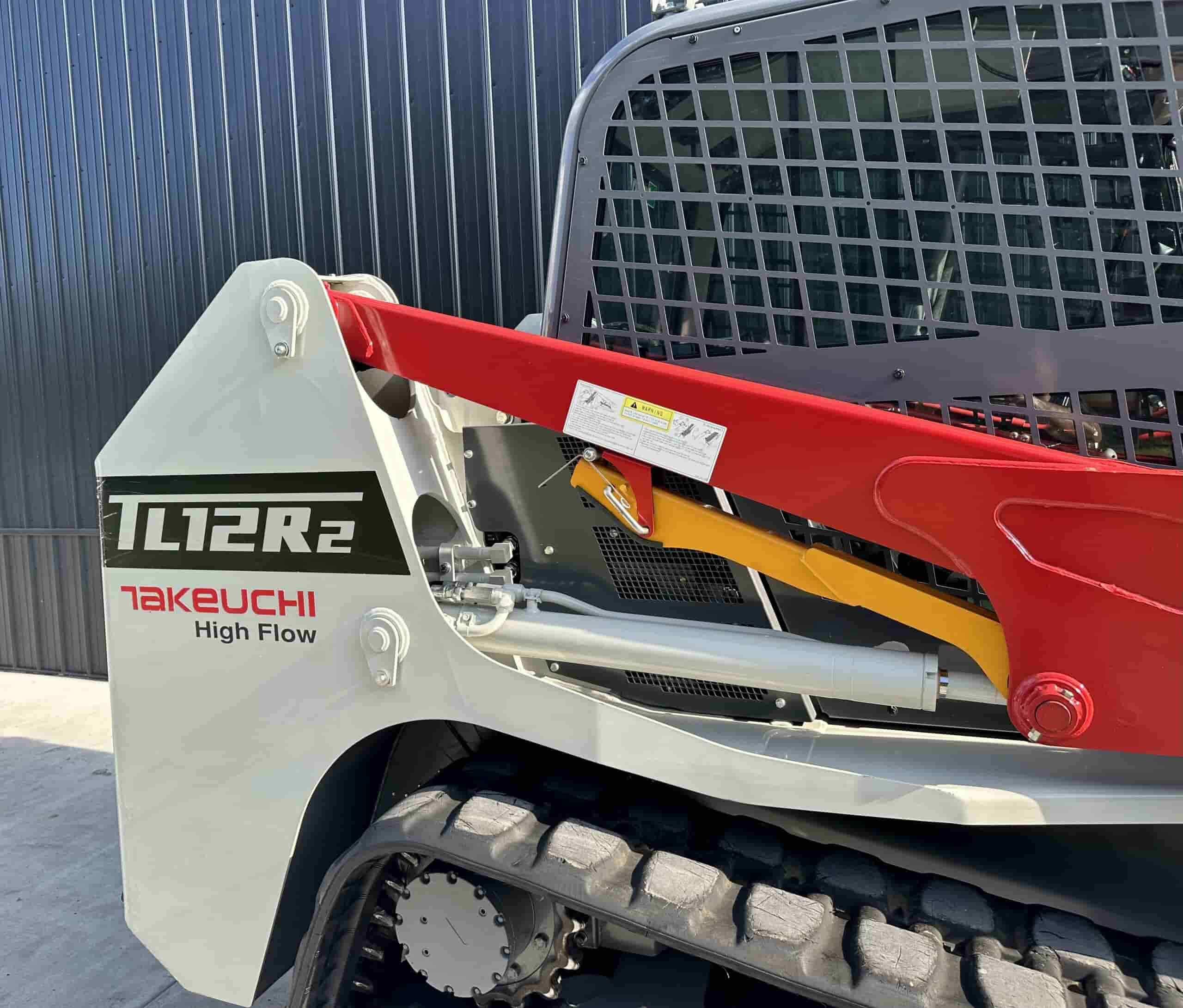 2022 TAKEUCHI TL12R2 HIGH FLOW
